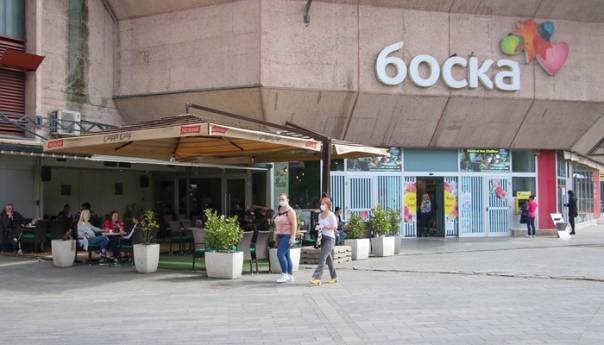 U vojnoj uniformi i s puškom za 'Paintball' išao u centar Banje Luke