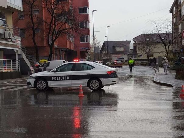 U vozilu u centru Srebrenika pronađen mrtav policajac