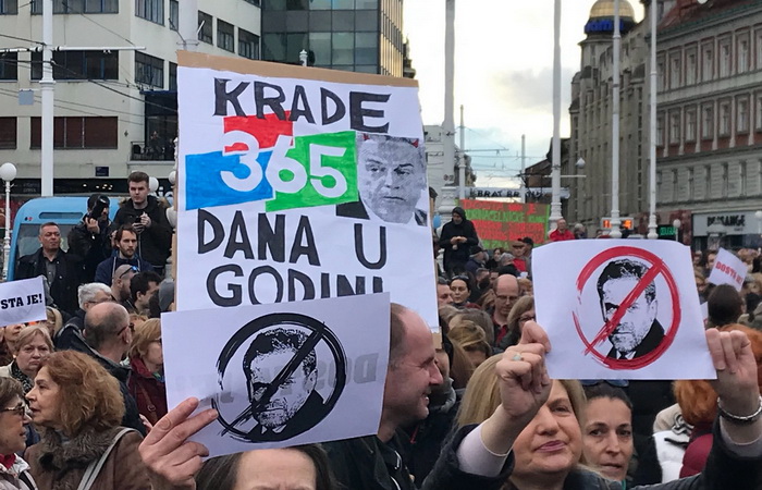 Oko 20.000 ljudi na protestu protiv Bandića u Zagrebu