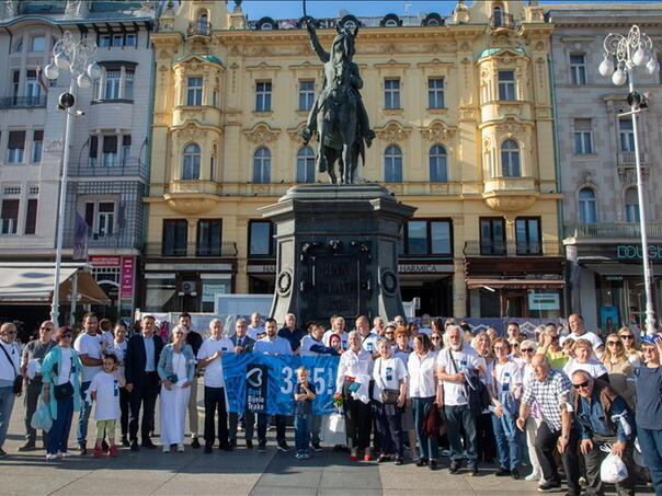 U Zagrebu obilježen Dan bijelih traka u znak sjećanja na prijedorske žrtve