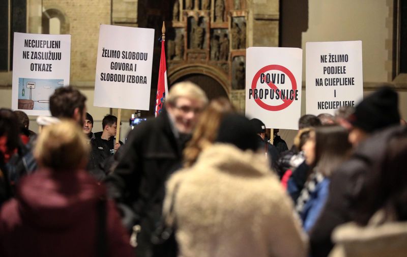 U Zagrebu protest protiv mjera i covid potvrda