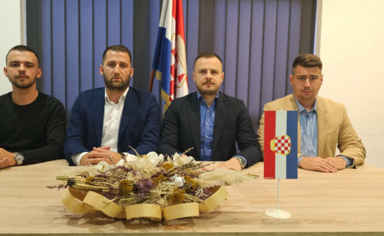 U ZDK 14 članova kantonalnog odbora napustilo HDZ