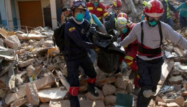 U zemljotresu u Ekvadoru najmanje 13 mrtvih, povrijeđeno 126 osoba