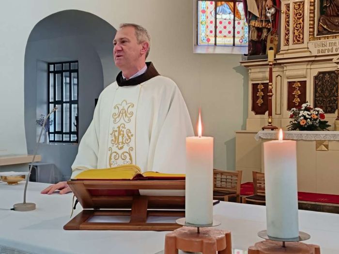 U Zenici misom obilježen Uskrs, vjernici pozvani da gaje povjerenje, vjernost i ljubav