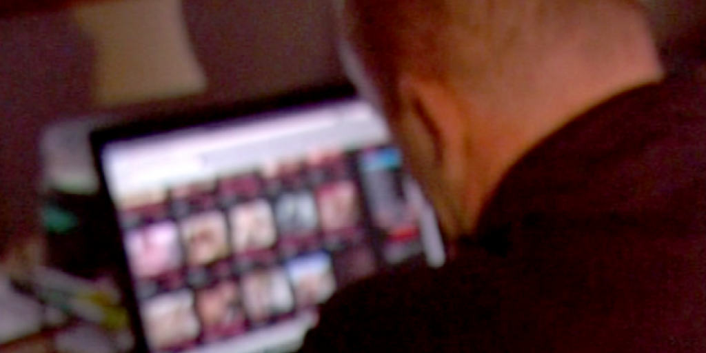 Osumnjičen da je putem Instagrama prinuđivao maloljetnice na snimanje pornografije