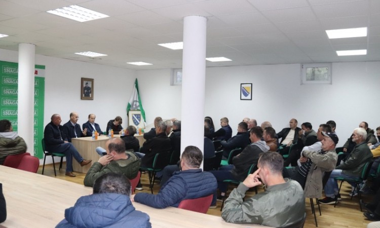 U Zvorniku održana tribina SDA o aktuelnoj političkoj situaciji u BiH