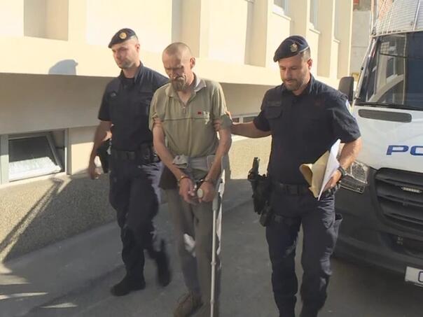 Ubica iz Daruvara izveden pred suca, čeka ga jednomjesečni pritvor
