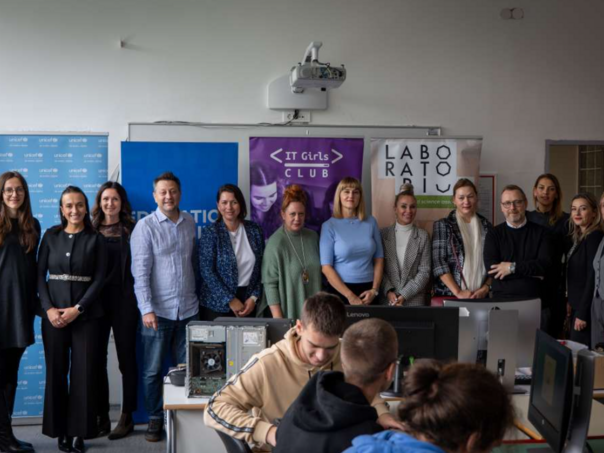 Učenice Druge gimnazije Sarajevo pretvaraju elektronski otpad u inovacije