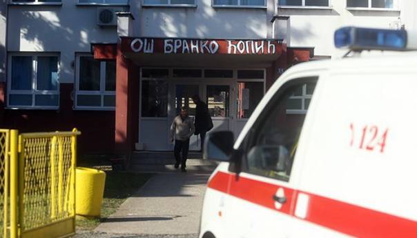 Učenici i nastavnici OŠ "Branko Ćopić" nemaju virus korona