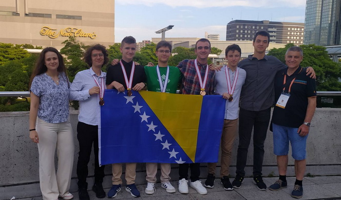 Učenici iz BiH osvojili srebro i četiri bronzane medalje na matematičkoj olimpijadi u Japanu