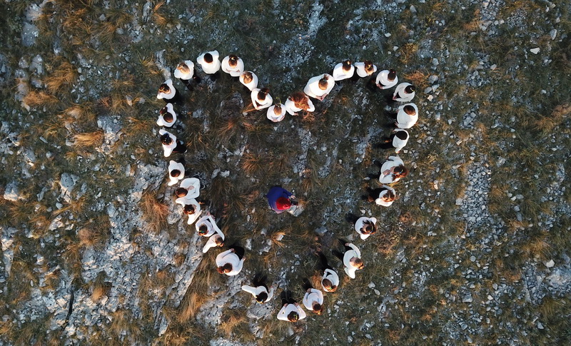 Učenici osnovne škole "Mujaga Komadina" iz Mostara snimili pjesmu i spot domovini