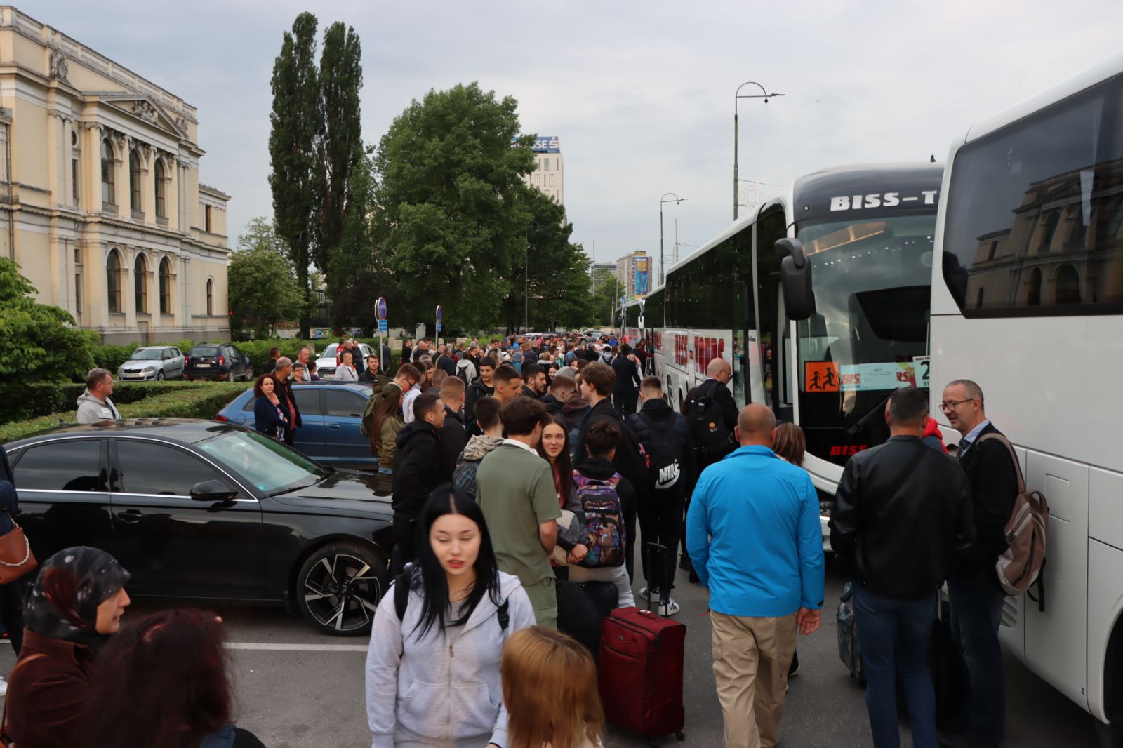 Učenici prvih razreda srednjih škola KS na studijskom putovanju 'Od rata do mira'