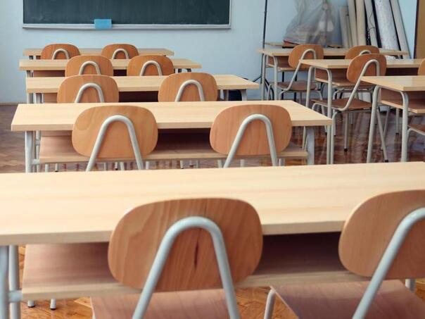 Učenik iz B. Gradiške donio pištolj u školu, planirao pljačku sa drugovima