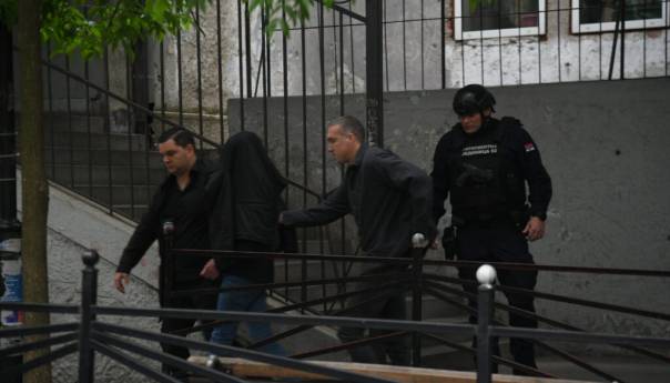 Učenik pucao u školi u Beogradu, ubijeno najmanje jedno, više povrijeđenih