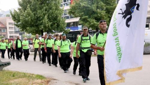 Učesnici Marša mira iz Sarajeva krenuli za Potočare