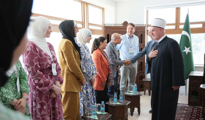 Učesnici projekta 'Kad porastem bit ću vakif' posjetili reisu-l-ulemu Kavazovića