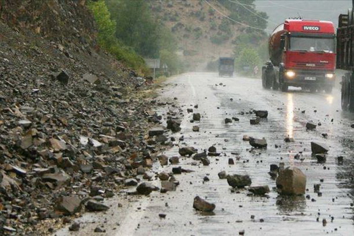 Učestali odroni i smanjena vidljivost zbog jutarnje magle