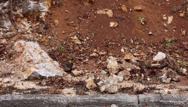 Učestali odroni na brojnim dionicama