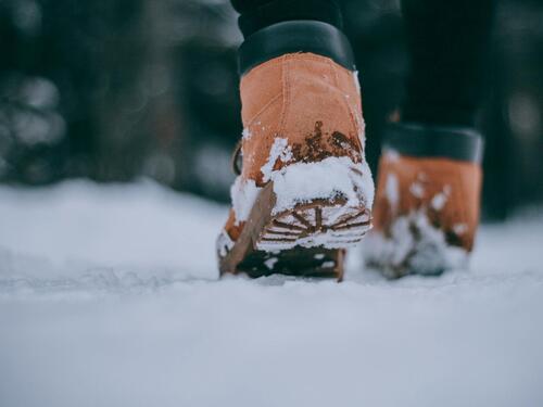 Učinite cipele i čizme otpornim na vodu uz pomoć ovog trika