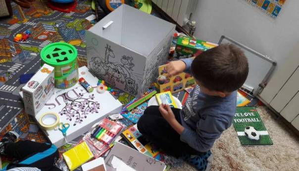 'Učionica u kući' za djecu s poteškoćama u razvoju i njihove roditelje