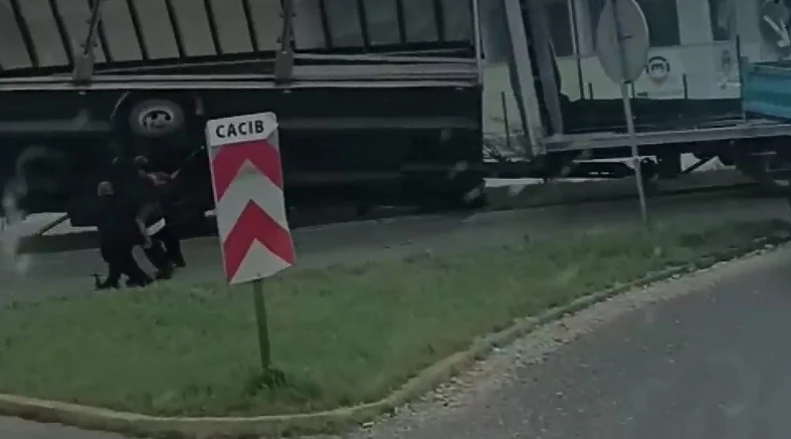 Udar vjetra prevrnuo kamion na izlazu iz Mostara