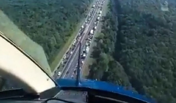 Udarni vikend u Hrvatskoj, objavljen snimak kolone iz vazduha