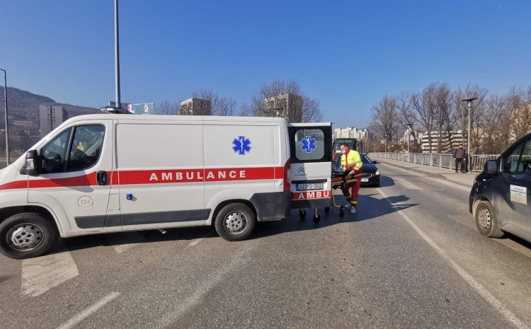 Udes u Zenici: Pješak hitno prevezen u bolnicu