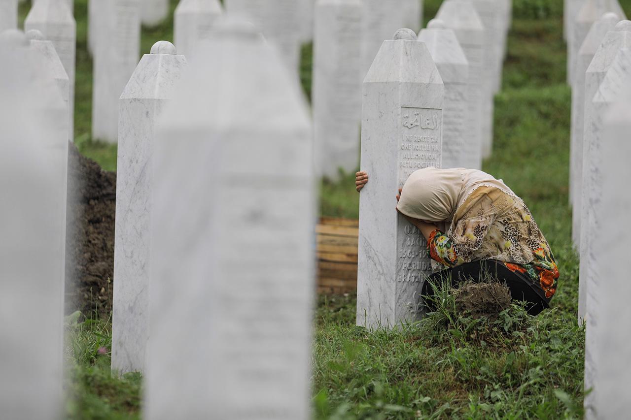 UDIK objavio dvije publikacije povodom 25. godišnjice genocida