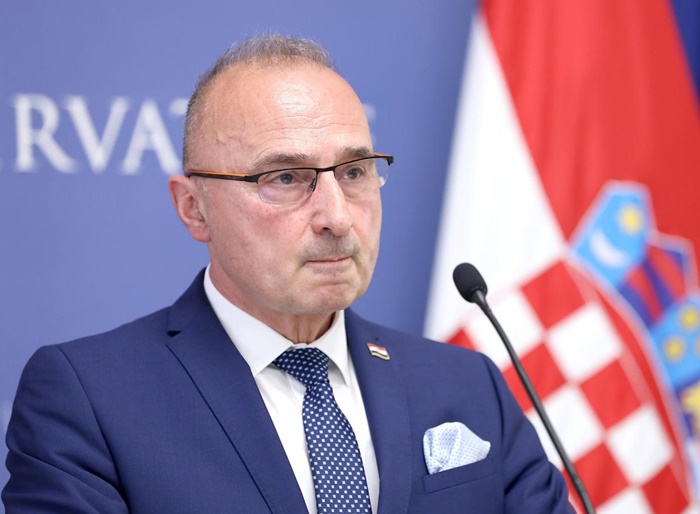 Udruženja poslala knjigu Radmanu: Kažite šta nije sudska činjenica