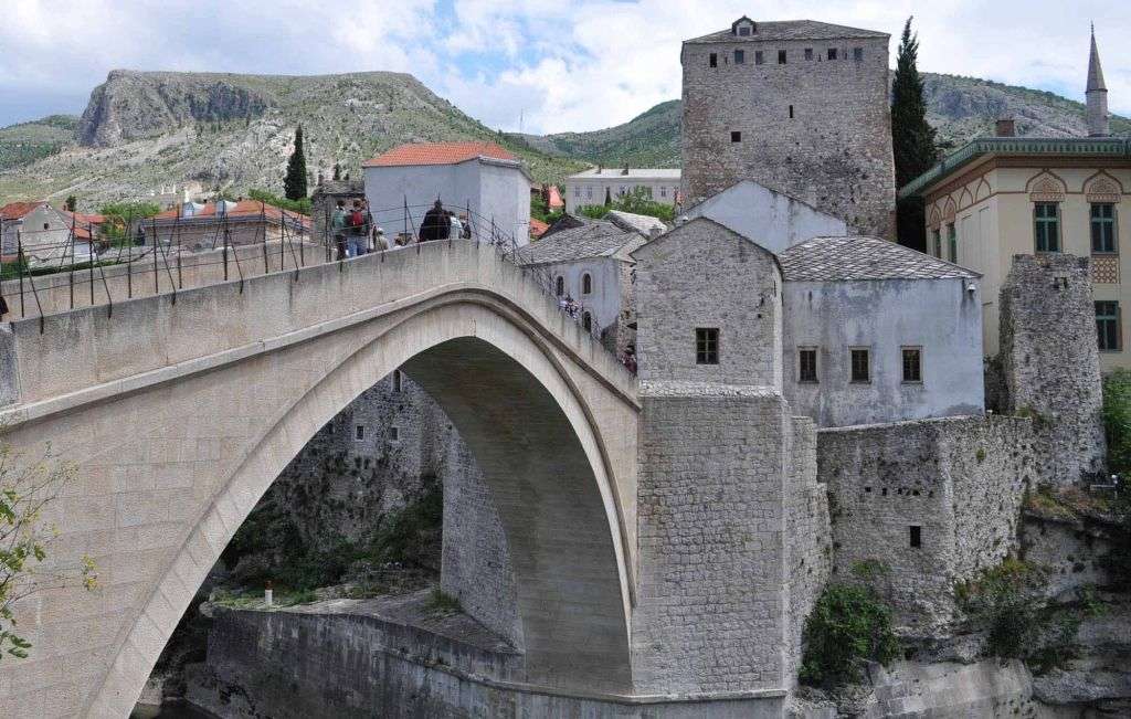 Udruženje logoraša Mostar najavilo apel za prestanak napada na Mariupolj