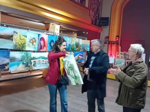 Udruženje 'Naš most' aukcijskom prodajom slika prikuplja novac za mještane poplavljenih područja