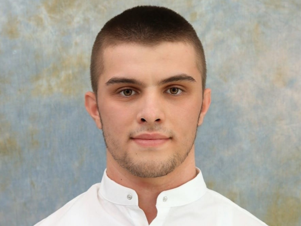 Udruženje Pomozi.ba pokrenulo apel za liječenje 23-godišnjeg Aldina koji je nepokretan