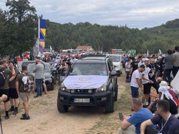Udruženje Pomozi.ba pruža logističku podršku učesnicima Marša mira