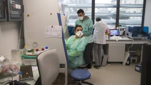 Udvostručen broj zaraženih virusom korona u Francuskoj