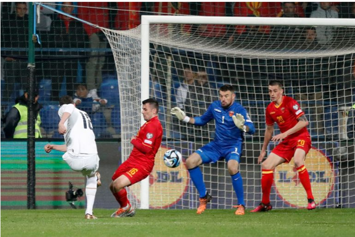 UEFA kaznila Srbiju zbog skandiranja na meču protiv Crne Gore