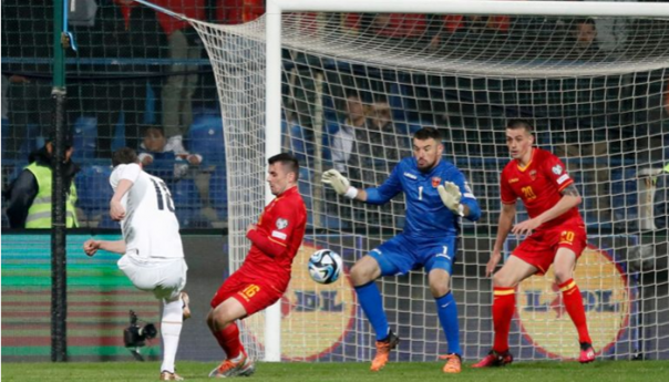 UEFA kaznila Srbiju zbog skandiranja na meču protiv Crne Gore