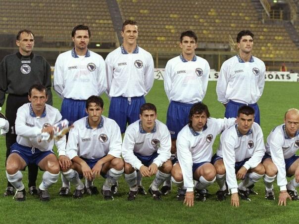 UEFA objavila fotografiju reprezentacije BiH iz 1996. godine: Sjećate li se igrača?