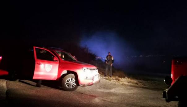 Ugašen požar 50 metara od vjetroparka "Podveležje"