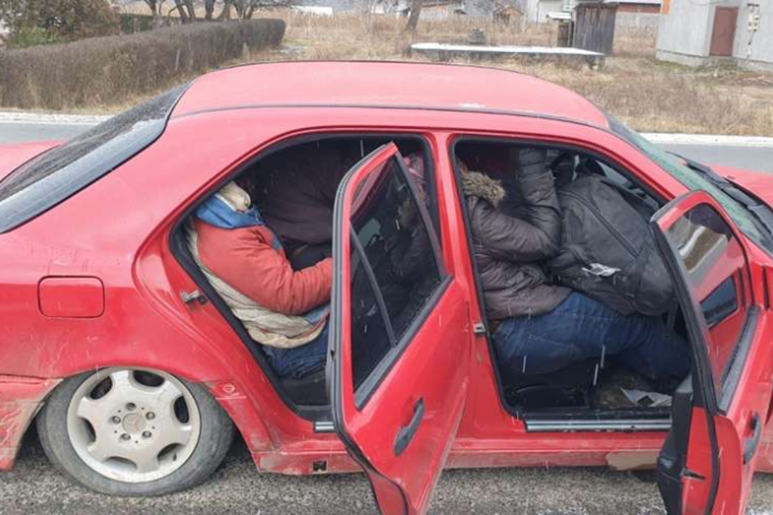 Uhapšen 36-godišnjak zbog krijumčarenja 12 stranih državljana
