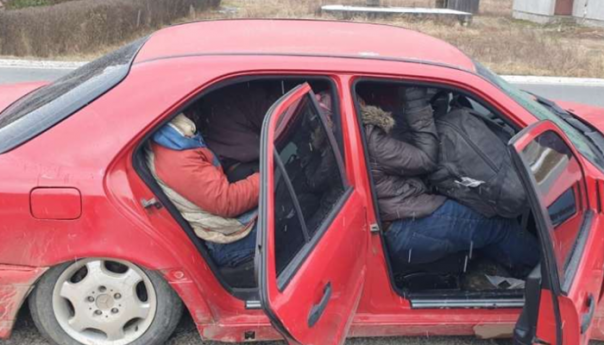 Uhapšen 36-godišnjak zbog krijumčarenja 12 stranih državljana