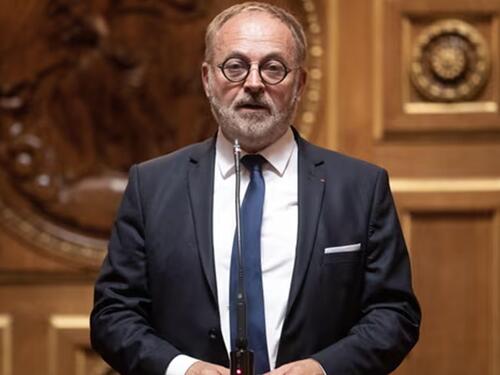 Uhapšen 66-godišnji senator, zastupnici ubacio drogu u piće kako bi je silovao?