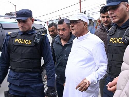 Uhapšen bivši nepalski premijer zbog poginulih na protestima