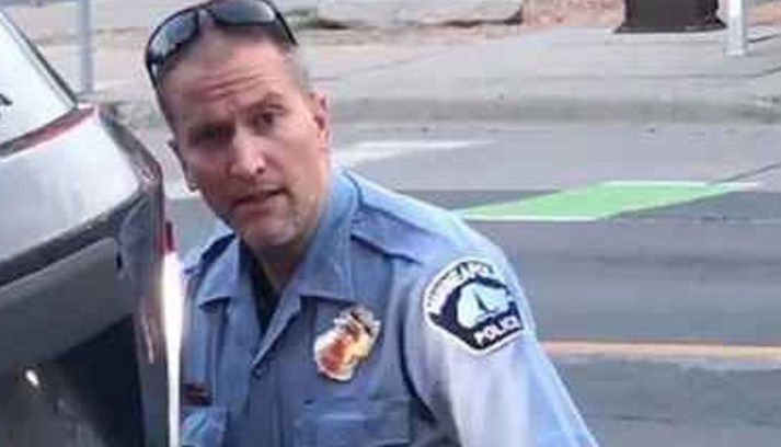 Uhapšen jedan od četvorice policajaca koji su priveli Georgea Floyda