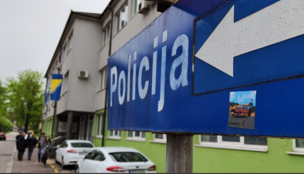 Uhapšen mladić koji je prijetio učenicima masakrom u Bihaću