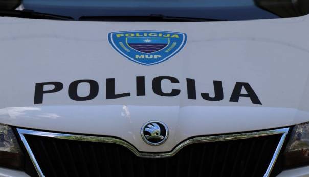 Uhapšen muškarac koji je bježao policiji prevozeći migrante