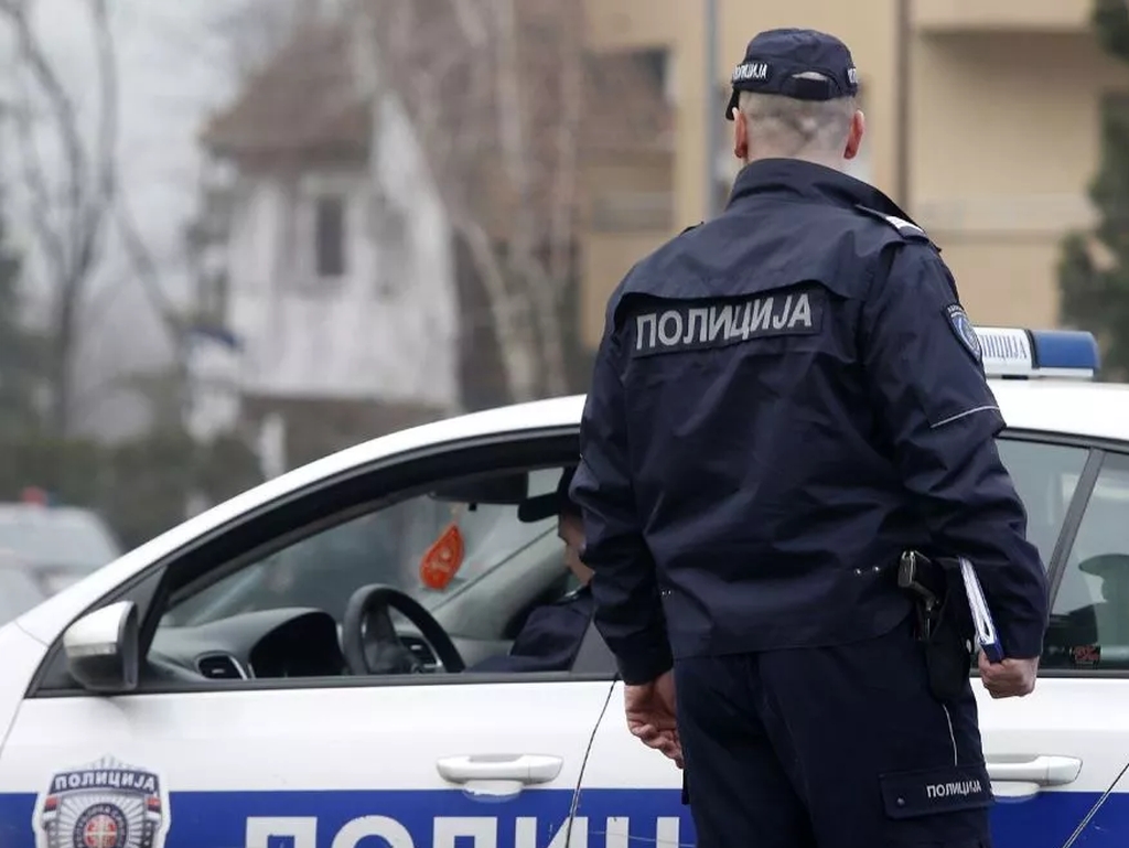 Uhapšen muškarac koji je pucao iz puške na kuću bivše žene