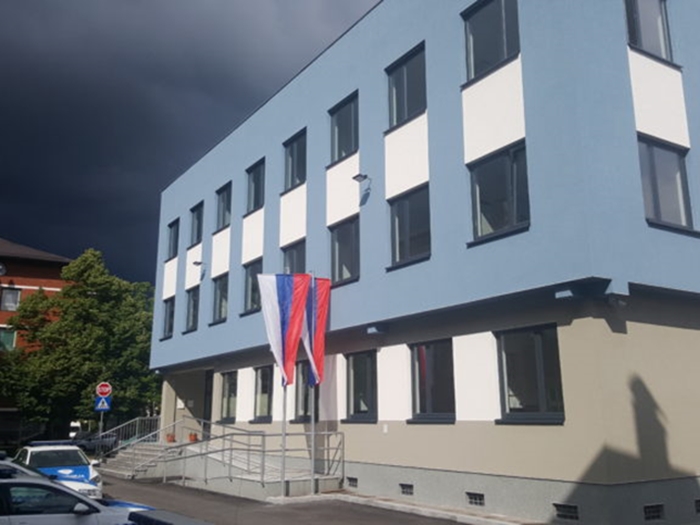 Uhapšen muškarac zbog napada sjekirom na policajce
