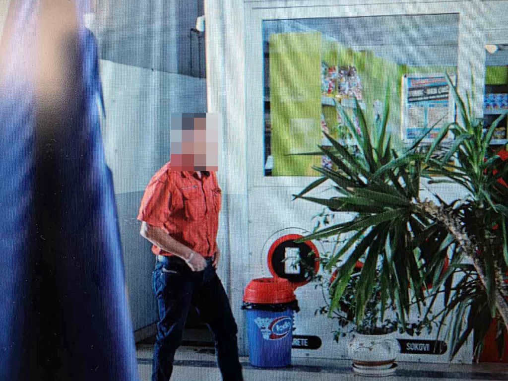 Uhapšen Tuzlak zbog sumnje na seksualno iskorištavanje djece putem interneta