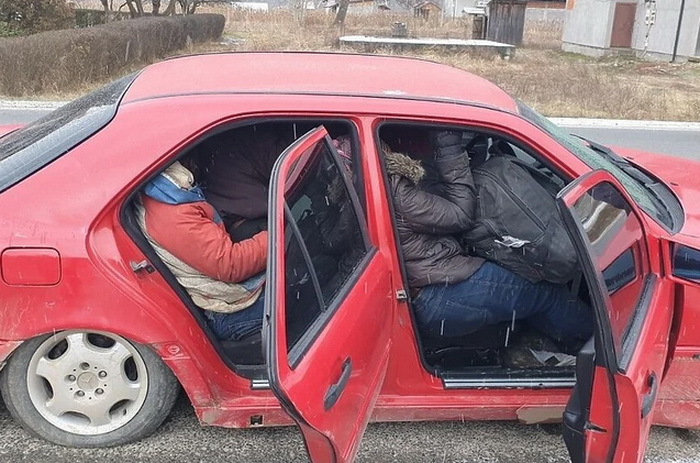 Uhapšena četiri bh. državljana zbog krijumčarenja migranata