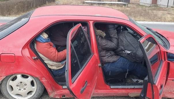 Uhapšena četiri bh. državljana zbog krijumčarenja migranata